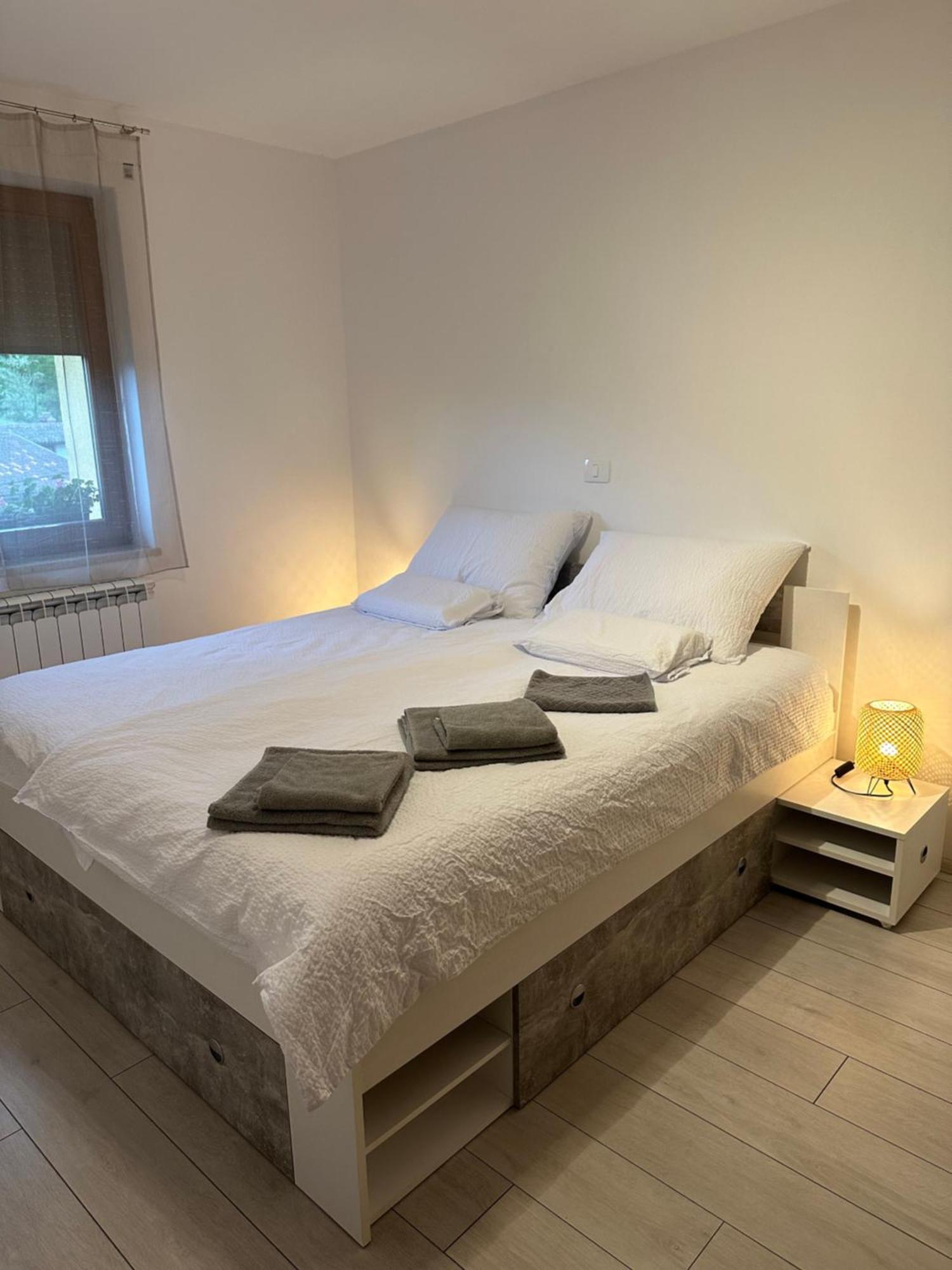 Apartma Anze Samec Dobravlje Exterior foto
